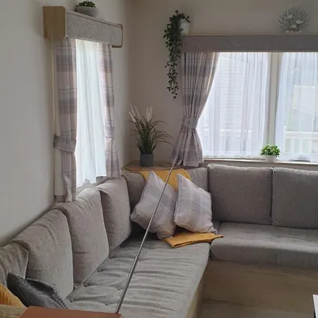 Primrose Valley - Primrose Field 9